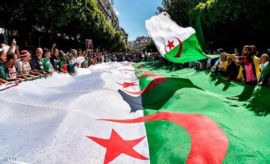 بعد دعوة بن صالح..تظاهرات جزائرية رفضا "لرموز النظام السابق" بعد دعوة بن صالح..تظاهرات جزائرية رفضا "لرموز النظام السابق"