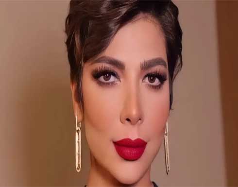 أيمن الذهبي يبكي في زفاف ابنته.. وأصالة تواسيه - بالفيديو