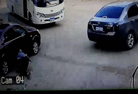 سحل سيدة '7 الصبح'.. 'أبو شادي' سقط في قبضة مباحث الهرم بسبب 'فيديو' سحل سيدة '7 الصبح'.. 'أبو شادي' سقط في قبضة مباحث الهرم بسبب 'فيديو'