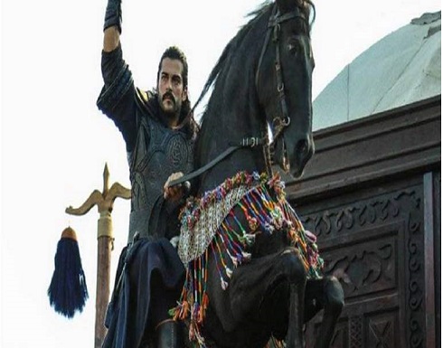 نجل "عثمان بن أرطغرل" يثير ضجة بعد ظهوره يشاهد "قيامة عثمان" نجل "عثمان بن أرطغرل" يثير ضجة بعد ظهوره يشاهد "قيامة عثمان"