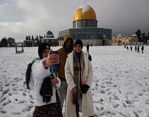 القدس ترتدي حلة بيضاء بعد تساقط الثلوج (شاهد)