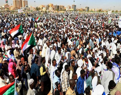 اتساع دائرة احتجاجات منددة بالأوضاع الاقتصادية في السودان .. بالفيديو