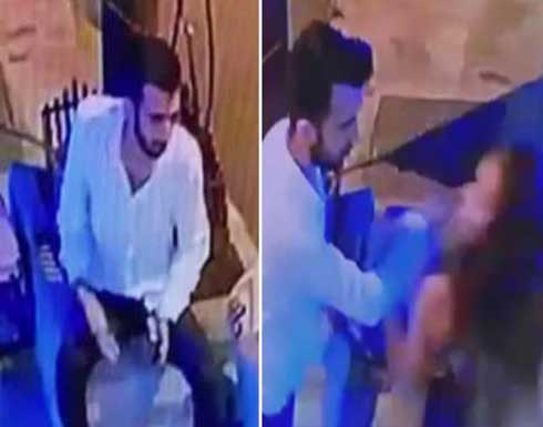المغني التركي شاتاي اكمان يتشاجر مع حبيبته أمام منزلها .. شاهد المغني التركي شاتاي اكمان يتشاجر مع حبيبته أمام منزلها .. شاهد