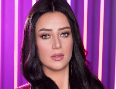 أبيض وأسود… أول ظهور لـ”رضوى الشربيني” بعد أزمتها الأخيرة وإحالتها للتحقيق أبيض وأسود… أول ظهور لـ”رضوى الشربيني” بعد أزمتها الأخيرة وإحالتها للتحقيق