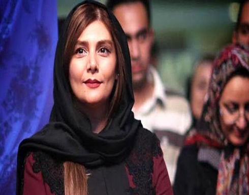 اعتقال فنانة إيرانية خلعت الحجاب ووصفت النظام بـ”قاتل الأطفال” اعتقال فنانة إيرانية خلعت الحجاب ووصفت النظام بـ”قاتل الأطفال”