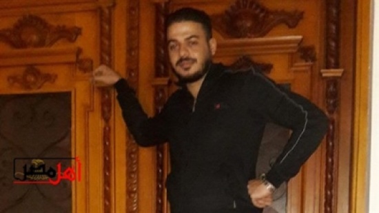 صنع لنفسه مشنقة وأرسل صورة لأصدقائه قبل الموت (صور) صنع لنفسه مشنقة وأرسل صورة لأصدقائه قبل الموت (صور)