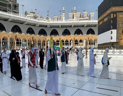 الحجاج يطوفون "القدوم" وسط منظومة من الاحترازات الحجاج يطوفون "القدوم" وسط منظومة من الاحترازات