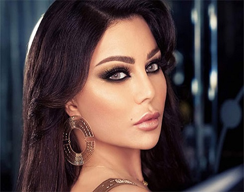 بعد انضمامها إلى «تيك توك» هيفاء وهبي تُطلق تحدٍ جديد بعد انضمامها إلى «تيك توك» هيفاء وهبي تُطلق تحدٍ جديد