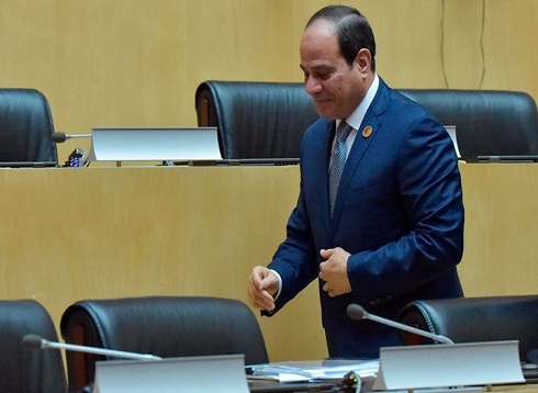 فيديو مثير للسيسي عند وصوله قصر الضيافة بواشنطن (شاهد) فيديو مثير للسيسي عند وصوله قصر الضيافة بواشنطن (شاهد)