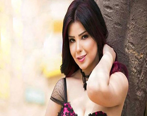 مصر.. حبس مطربة إغراء مشهورة بتهمة "ممارسة الدعارة" مصر.. حبس مطربة إغراء مشهورة بتهمة "ممارسة الدعارة"