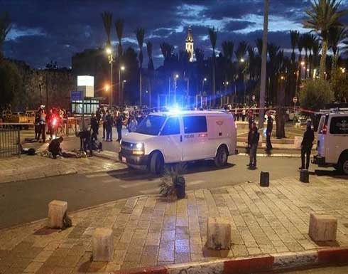 شاهد : إصابة ضابط إسرائيلي بعملية طعن قرب باب العامود بالقدس شاهد : إصابة ضابط إسرائيلي بعملية طعن قرب باب العامود بالقدس