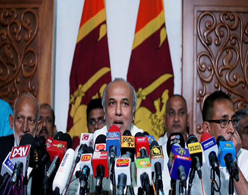 سريلانكا.. استقالات جماعية لمسؤولين مسلمين على خلفية اعتداءات تستهدف الجالية الإسلامية سريلانكا.. استقالات جماعية لمسؤولين مسلمين على خلفية اعتداءات تستهدف الجالية الإسلامية