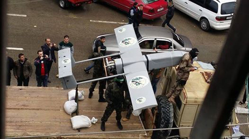 بالصور .. ابو عبيدة خلال استعراض عسكري : لن نرضى بأقل من إعادة الاعمار