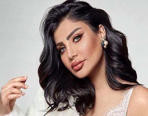 شاهد أمل العوضي تصدم متابعيها بتغير ملامحها.. هل تحولت إلى نسخة من هيفاء وهبي! شاهد أمل العوضي تصدم متابعيها بتغير ملامحها.. هل تحولت إلى نسخة من هيفاء وهبي!
