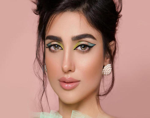 رسمات ظلال ملونة للعيون من خبيرات التجميل رسمات ظلال ملونة للعيون من خبيرات التجميل