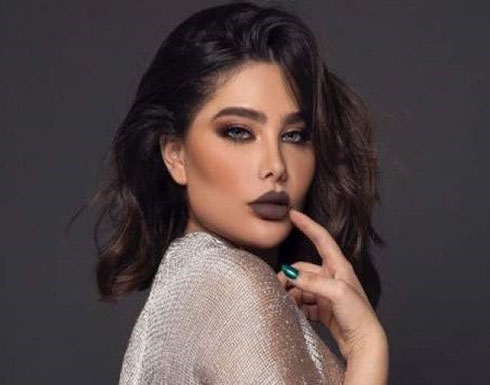 بالفيديو : إنجي خوري تتجول في الشوارع وتبيع البالونات بالفيديو : إنجي خوري تتجول في الشوارع وتبيع البالونات