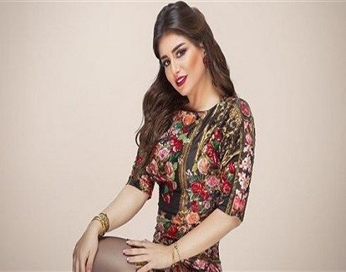 بالصورة : منة فضالي تثير الجدل بصورتها الجريئة ! بالصورة : منة فضالي تثير الجدل بصورتها الجريئة !