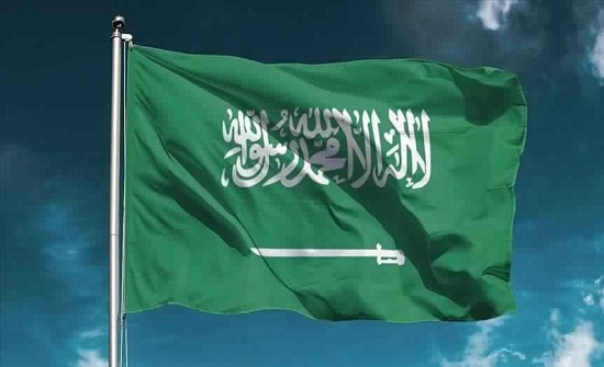 لقطة غير محتشمة وعلم إيران يثيران جدلا في أول عرض مصارعة حرة بالسعودية لقطة غير محتشمة وعلم إيران يثيران جدلا في أول عرض مصارعة حرة بالسعودية