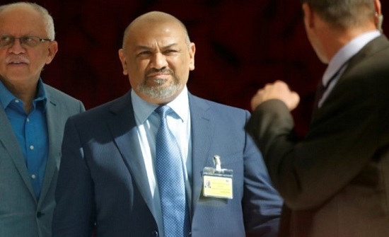 اليماني: الحوثيون يرفضون الانسحاب من الحديدة ويهددون اتفاق السويد اليماني: الحوثيون يرفضون الانسحاب من الحديدة ويهددون اتفاق السويد