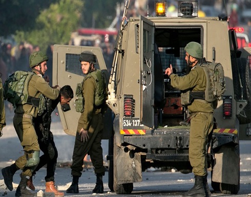 الاحتلال يشن حملة اعتقالات ودهم في الضفة الغربية والقدس الاحتلال يشن حملة اعتقالات ودهم في الضفة الغربية والقدس