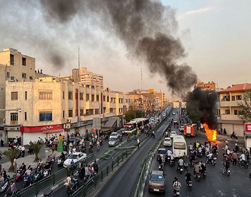 إيران تعلن مقتل 3 من "الحرس الثوري" على إثر الاحتجاجات