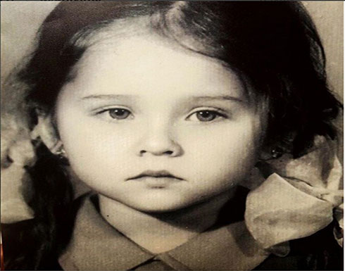 نجمة تبهر المتابعين بصورتها في طفولتها.. من هي؟ نجمة تبهر المتابعين بصورتها في طفولتها.. من هي؟