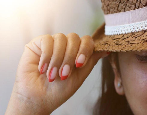 رسومات الأظافر المائلة lipstick nail أحدث صيحات هذا الموسم رسومات الأظافر المائلة lipstick nail أحدث صيحات هذا الموسم