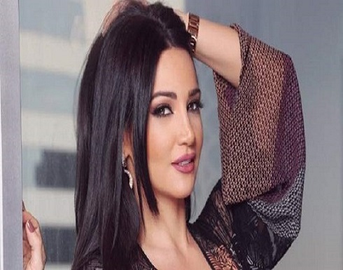 في يوم ميلادها.. قصة اعتناق ديانا حداد الإسلام "بالصدفة في رمضان" في يوم ميلادها.. قصة اعتناق ديانا حداد الإسلام "بالصدفة في رمضان"