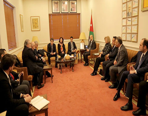 الرزاز يؤكد على العلاقات المتميزة بين الاردن وفرنسا الرزاز يؤكد على العلاقات المتميزة بين الاردن وفرنسا