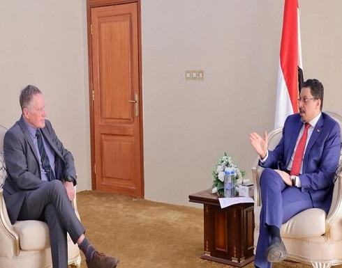 حكومة اليمن تطالب مجدداً بنقل البعثة الأممية في الحديدة إلى منطقة محايدة حكومة اليمن تطالب مجدداً بنقل البعثة الأممية في الحديدة إلى منطقة محايدة