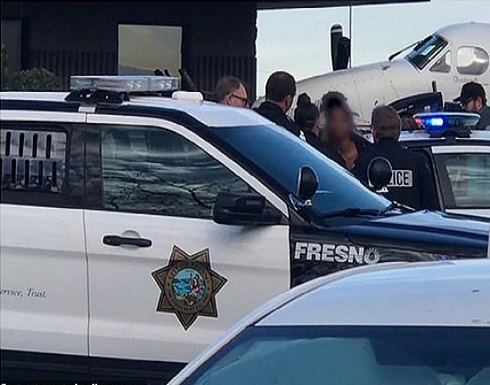 شاهد بالفيديو.. مراهقة تسرق طائرة في أحد مطارات أمريكا شاهد بالفيديو.. مراهقة تسرق طائرة في أحد مطارات أمريكا