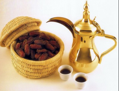 سعر دله نحاسية للقهوة العربية مطلية بالذهب فى السعودية سوق السعودية كان بكام