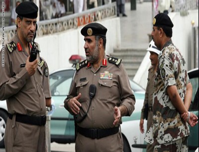 البريء On Twitter 1 حقائق عن الارهابي خالد الفراج و زوجته الموقوفة المعروفة ب طباخة القاعدة و اخوه الارهابي مشعل الفراج يظهر خالد مصدوم من قتل والده وهذه محاولة تمثيل منه تنفيذ القصاص على 37 ارهابي