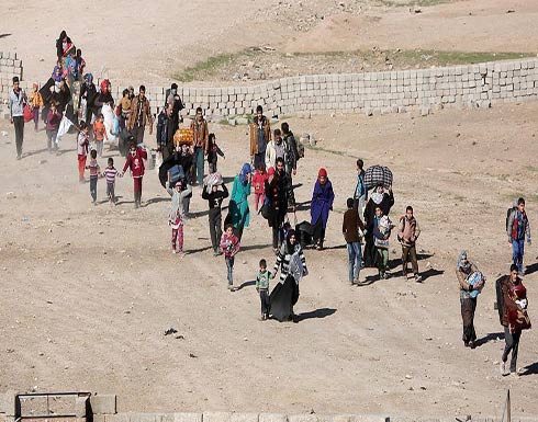 200 ألف مدني فروا إلى شمالي إدلب جراء هجمات النظام السوري وتنظيم الدولة 200 ألف مدني فروا إلى شمالي إدلب جراء هجمات النظام السوري وتنظيم الدولة