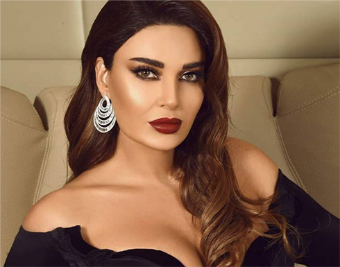 ابنة شقيقة سيرين عبد النور حديث الجمهور بسبب جمالها الخلاب في دانتيل (شاهد) ابنة شقيقة سيرين عبد النور حديث الجمهور بسبب جمالها الخلاب في دانتيل (شاهد)