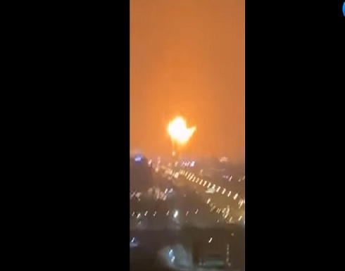 حريق في سفينة راسية قبالة جبل علي في دبي .. بالفيديو حريق في سفينة راسية قبالة جبل علي في دبي .. بالفيديو