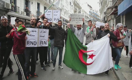 دعوات لعصيان مدني بالجزائر اليوم وتجار يرفضون المشاركة دعوات لعصيان مدني بالجزائر اليوم وتجار يرفضون المشاركة