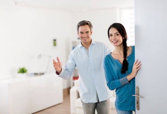 الضيف المقيم.. صاحب البيت والعتبة