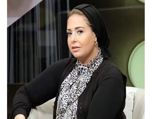 شاهد : الفنانة “صابرين” في إطلالة جديدة بعد خلع الحجاب بشكل كامل