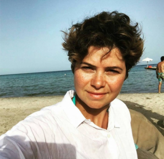 شخص يهاجم يسرا اللوزي: "من دون ماكياج ما تسوي شيء"... كيف ردت عليه؟ شخص يهاجم يسرا اللوزي: "من دون ماكياج ما تسوي شيء"... كيف ردت عليه؟