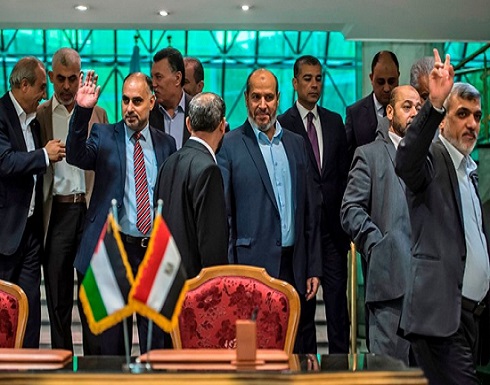 وفود الفصائل تغادر غزة للمشاركة في حوارات القاهرة وفود الفصائل تغادر غزة للمشاركة في حوارات القاهرة