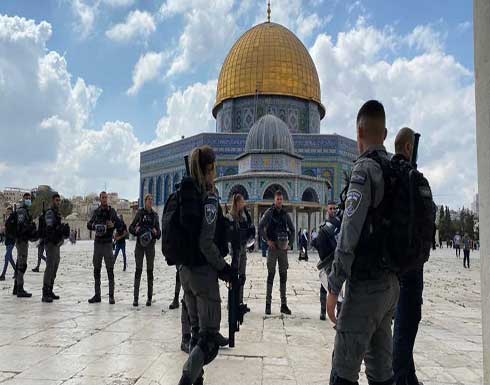 مواجهات بين فلسطينيين وجيش الإحتلال عقب اقتحام المسجد الأقصى .. بالفيديو