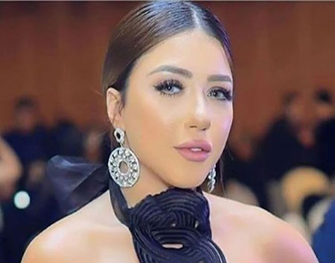 شاهد.. سارة سلامة تستعرض أنوثتها بفستان مجسم شاهد.. سارة سلامة تستعرض أنوثتها بفستان مجسم