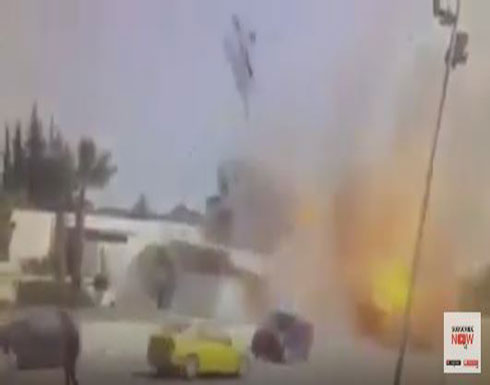 بالفيديو : لحظة تفجير انتحاريي تونس نفسيهما قرب سفارة أميركا بالفيديو : لحظة تفجير انتحاريي تونس نفسيهما قرب سفارة أميركا