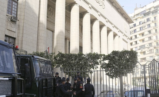 مصر : غلطة توقع متهمة بالاشتراك بعشرات المقاطع المخلة في يد الشرطة مصر : غلطة توقع متهمة بالاشتراك بعشرات المقاطع المخلة في يد الشرطة
