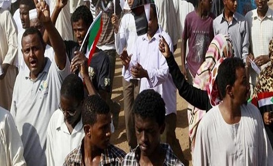 تجمع المهنيين السودانيين يدعو إلى "عصيان مدني" تجمع المهنيين السودانيين يدعو إلى "عصيان مدني"