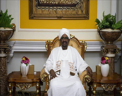 الرئيس السوداني يبحث مع مبعوث إفريقي "السلام" في ليبيا الرئيس السوداني يبحث مع مبعوث إفريقي "السلام" في ليبيا