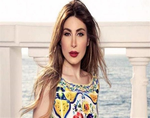 يارا ترد على من ينتقد إطلالاتها: "يمكن لأني مسترة" يارا ترد على من ينتقد إطلالاتها: "يمكن لأني مسترة"