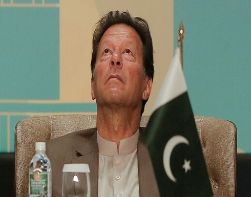 عمران خان يواجه انتقادات بعد عقد اجتماع رغم إصابته بكورونا عمران خان يواجه انتقادات بعد عقد اجتماع رغم إصابته بكورونا