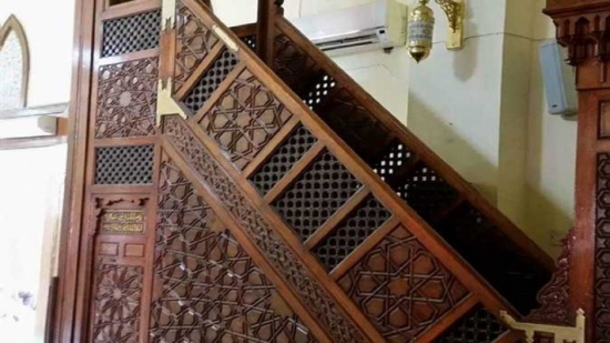 مصر .. فيديو : وفاة إمام مسجد أثناء صعوده المنبر لخُطبة الجمعة مصر .. فيديو : وفاة إمام مسجد أثناء صعوده المنبر لخُطبة الجمعة